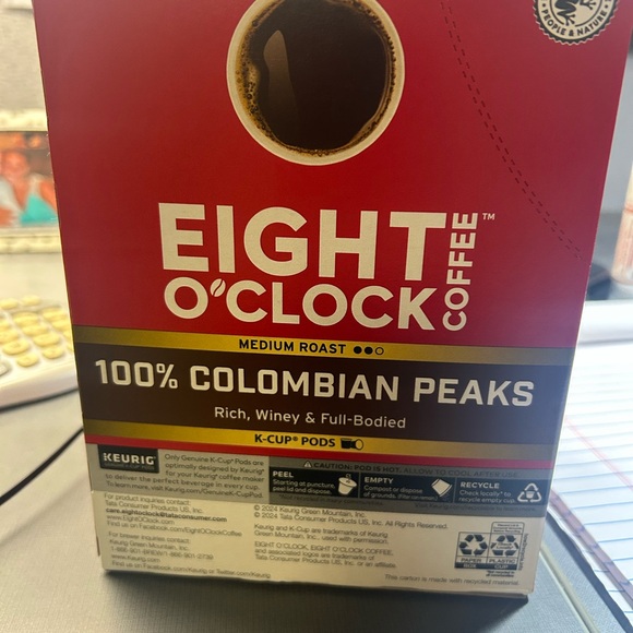 Medium Roast K-Cup Pods, Red - Picture 2 of 4